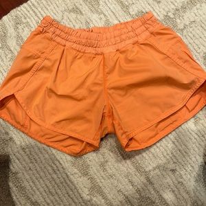 Lululemon Tracker 4” Shorts Orange - RARE